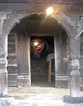 La porte d'entrée de l'église de Borza