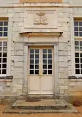La porte d'entrée du château.