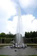 Jet d'eau de 78&nbsp;pieds.