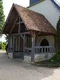 Le porche de l'église