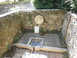 Fontaine.