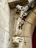 Détail du portail latéral.
