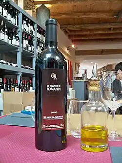 Bouteille de Chapelle de Romanin (Beaux-de-Provence AOC)