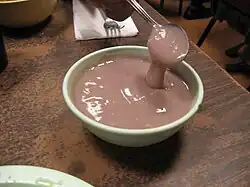 Un bol de poï frais
