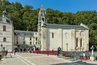 Le pont de l'abbaye.