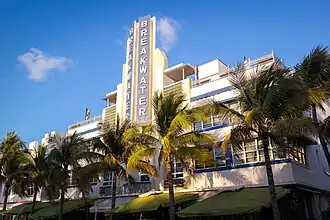 Hotel Breakwater.