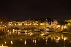 Le pont de nuit.