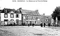 Bringolo ː la Place du Bourg et la mairie vers 1925 (carte postale Émile Hamonic).