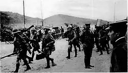 Arrivée des troupes britanniques.