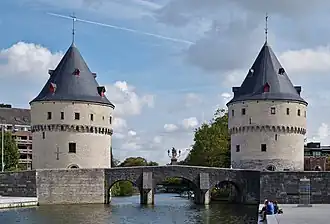 Les tours Broel à Courtrai.