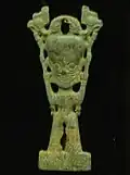 Poignée de couteau en bronze. Lame : fer, IIe – Ve&nbsp;siècle env. H. 8&nbsp;cm. env. Shisanhang SSH Museum