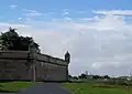 Remparts et échauguettes.
