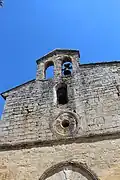 Partie supérieure de la façade.
