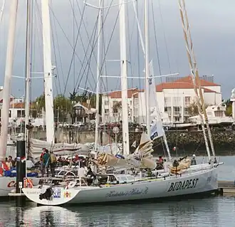 Budapest, bateau de Nándor Fa, au départ du Vendée Globe 1996-1997.