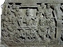 Bouddha prêchant dans le ciel de Tushita. Musée Indien de Calcutta.