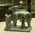 Personnage trayant un buffle, Syrie, fin XIIe-déb. XIIIe&nbsp;siècles.