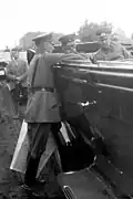 Oskar et son père, avant une inspection de manœuvres militaires (septembre 1932)