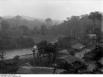 Une vue de Nyanga au Kamerun en 1902.