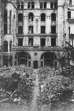 Ruines en 1950.