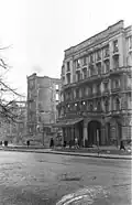 Vue de l'hôtel Kaiserhof en février 1945.