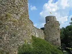 Le château fortifié (XIIe – XIVe&nbsp;siècles).