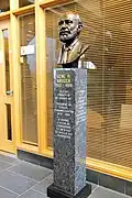 Buste commémoratif de Gene H. Kruger