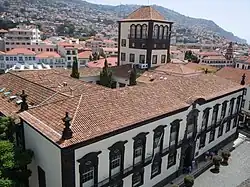 L'hôtel de ville.