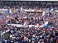 Célébration des champions de France sur une estrade au centre du stade Pierre-Antoine.