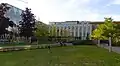 Côté sud de la bibliothèque