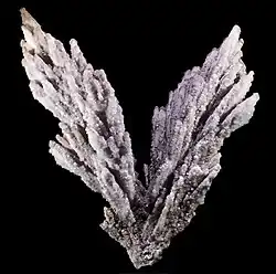 Calcite Malce polysynthètique - Mine de Batère Pyrénées-Orientales (17&nbsp;×&nbsp;13&nbsp;cm)