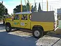 Véhicule 4&nbsp;×&nbsp;4 de logistique Landrover 110 des APFM de l'ONF des Bouches-du-Rhône en 2006.