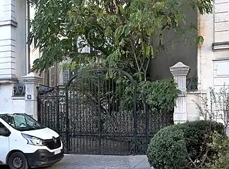 Entrée du n°10.