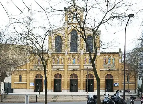 Église nouvelle Saint-Honoré-d'Eylau, au no 66 bis.