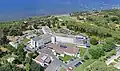 La vue aérienne du centre médico-chirurgical.