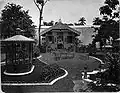 Jardin du palais de Mankoe Negoro V te Solo.