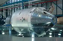 CSM 119 exposé au Apollo/Saturn V Center.