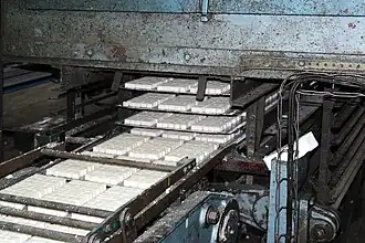 Mise en boîte.