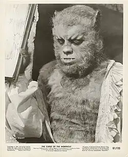 Description de l'image CURSE OF THE WEREWOLF, THE - 6320-20AD - Oliverr Reed - (Monster).jpg.