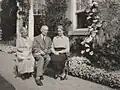 Charles Gwynn, sa sœur Lucy et sa femme Molly, vers 1939