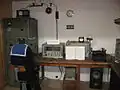Reproduction de la cabine radio d'un navire des années 1960.