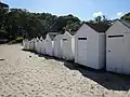 Cabines de bain de la plage.