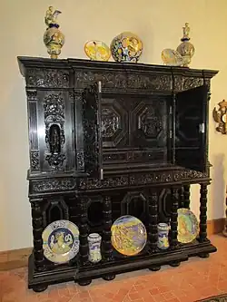 Cabinet d'ébène du XVIIe&nbsp;siècle