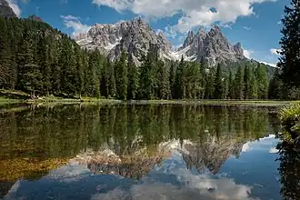 Les Cadini depuis le lac d'Antorno.