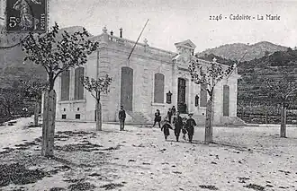 La mairie de Cadolive, début du XXe&nbsp;siècle.