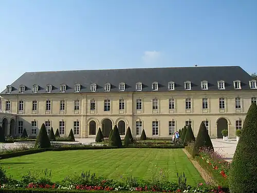 Pavillon Sainte-Anne, au nord.