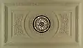 Plafond de l'escalier au dernier étage.