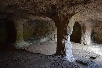 Intérieur avec chambres annexes.
