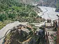 Vue sur le torrent de Roghudi Vecchio, qui causa sa perte.
