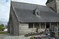 Église de la Trinité : galerie extérieure.