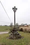 Calvaire, place de l'église, Marcilly.